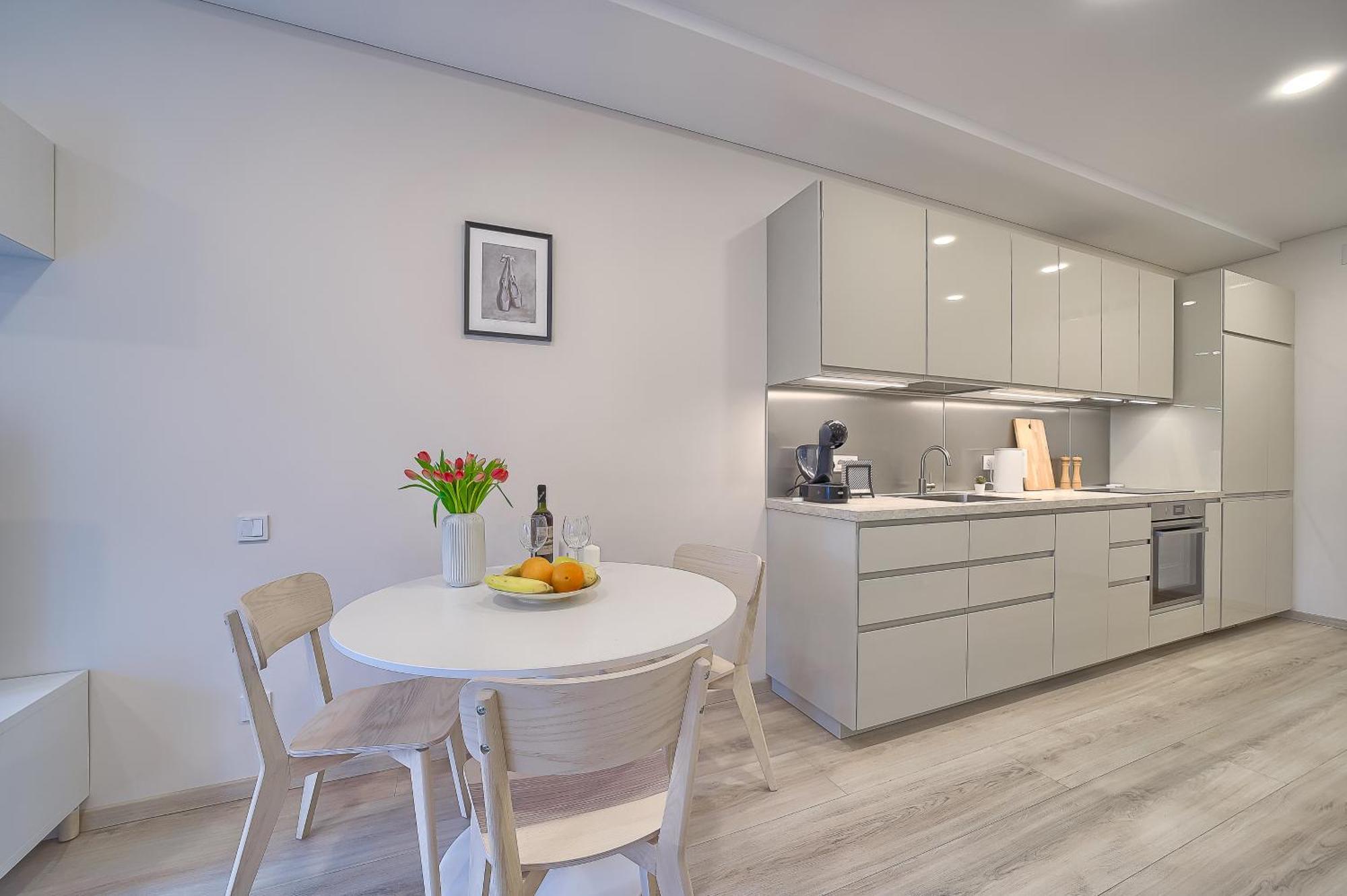 Business-Class Apartments 2 X Free Parking X Self Check In 24X7 วิลนีอุส ภายนอก รูปภาพ